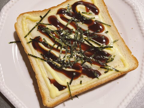 お好み焼き風チーズトースト